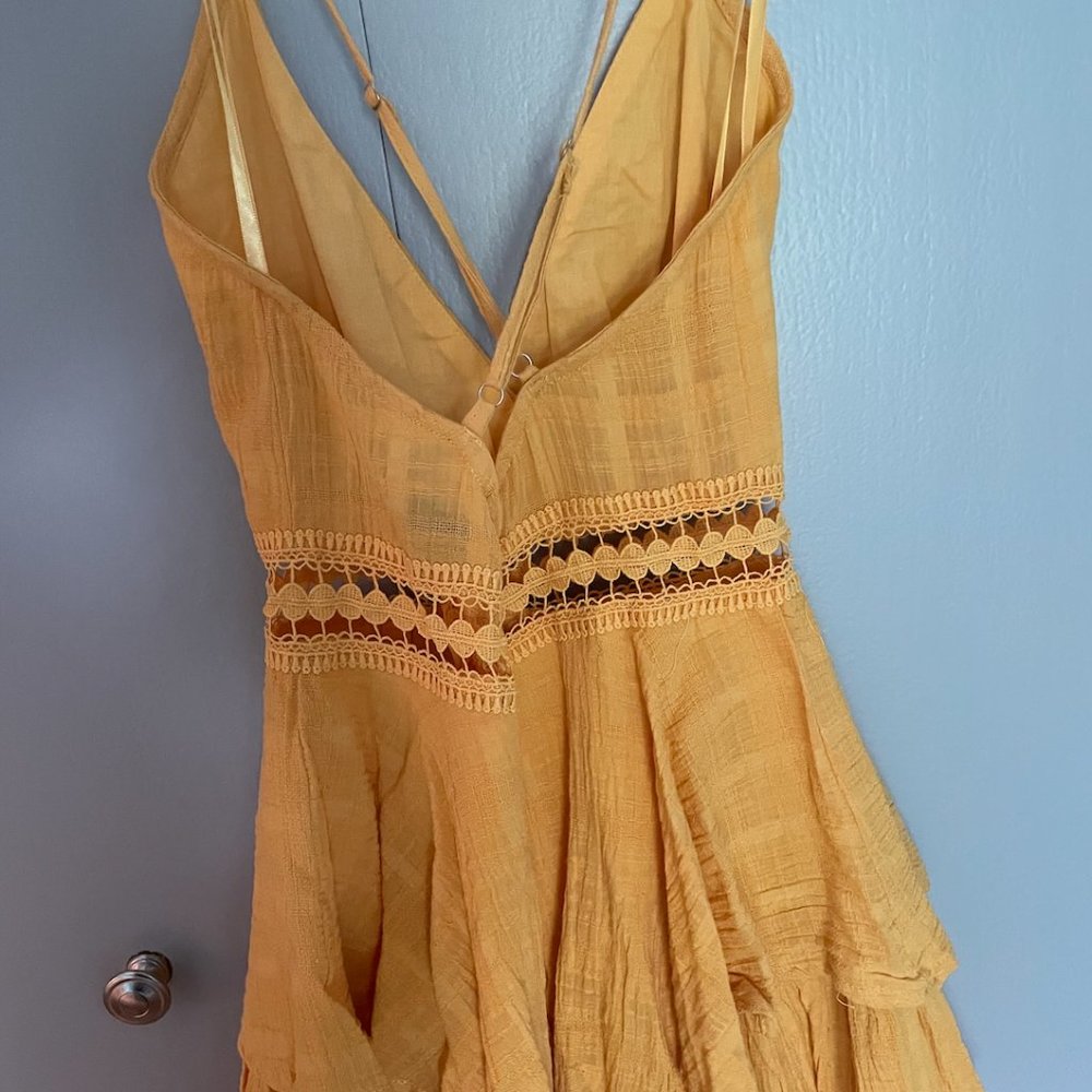 Princess Polly Ruffled Romper - Picture 5 of 5